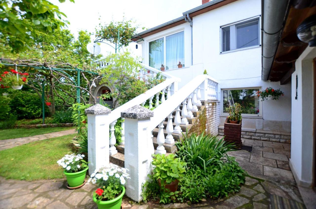 Apartment Amedea Kanfanar Bagian luar foto