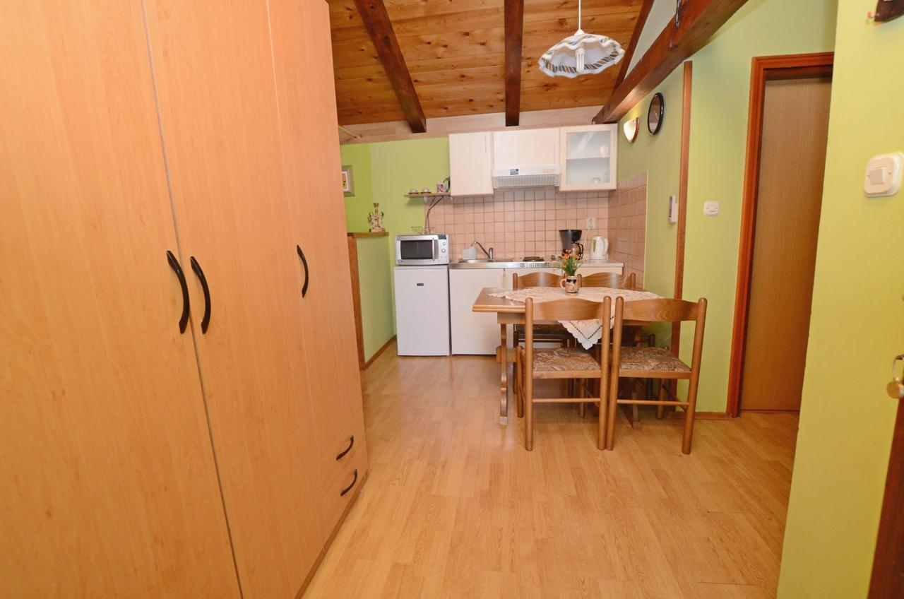 Apartment Amedea Kanfanar Bagian luar foto