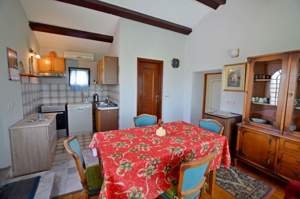 Apartment Amedea Kanfanar Bagian luar foto